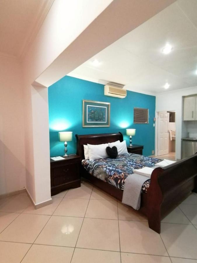 Palm View Guest House 프레토리아 외부 사진
