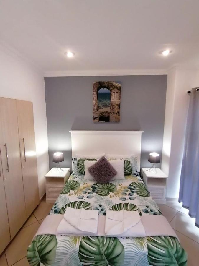Palm View Guest House 프레토리아 외부 사진