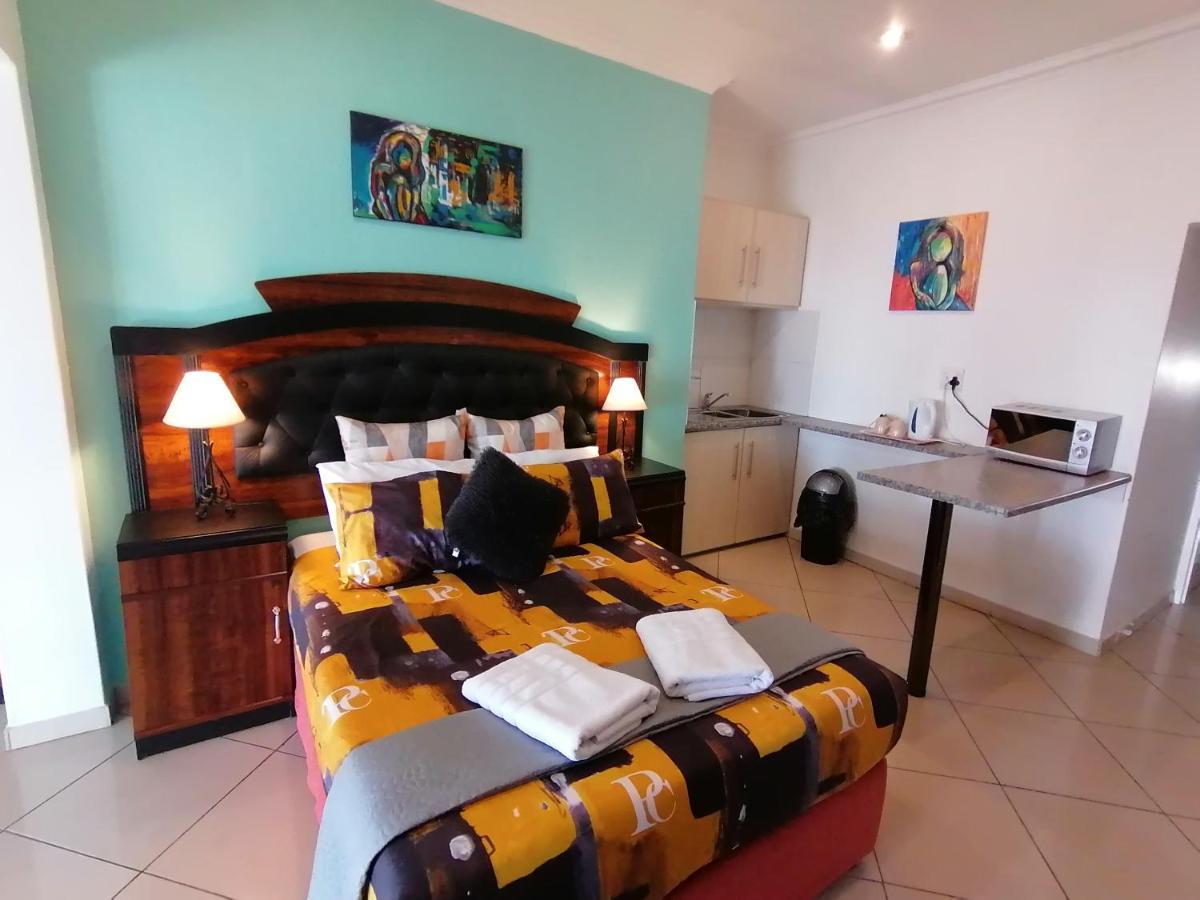 Palm View Guest House 프레토리아 외부 사진