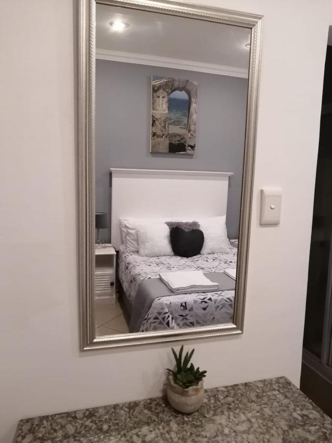 Palm View Guest House 프레토리아 외부 사진